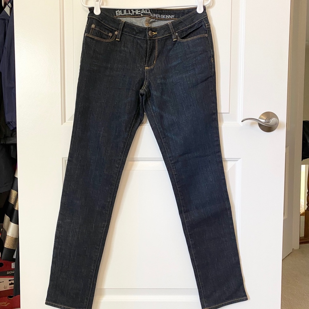 EUC Low Rise Super Skinny Jeans Bullhead